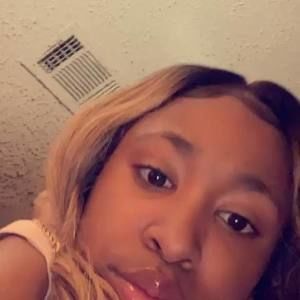 Meet your Posher, Melieah